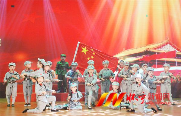 杭州富阳青年导演入选新华社“2023中国面孔”,他因拍摄家乡电影成名,还曾获得黑泽明奖