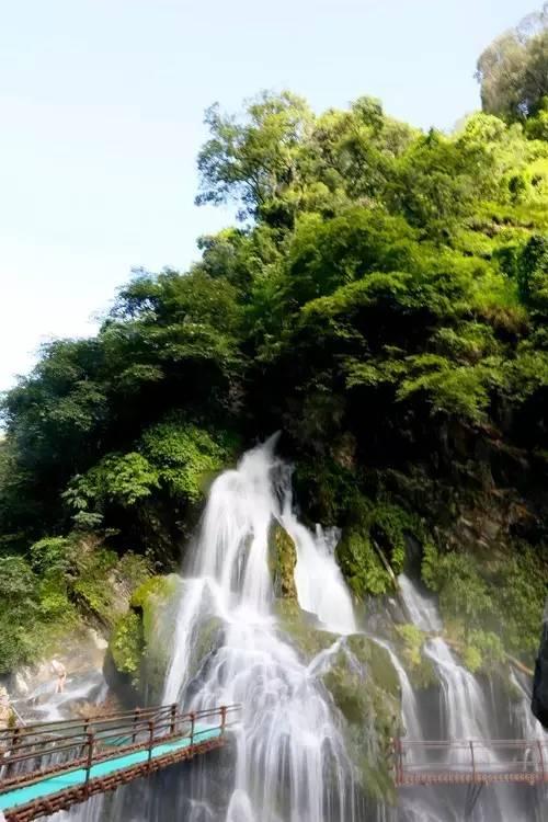 恐龙绝地逃生